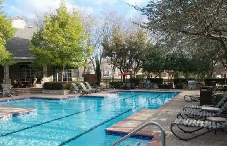 Rental by Apartment Wolf | Colonnade at Willow Bend | 1100 Meredith Ln, Plano, TX 75093 | apartmentwolf.com