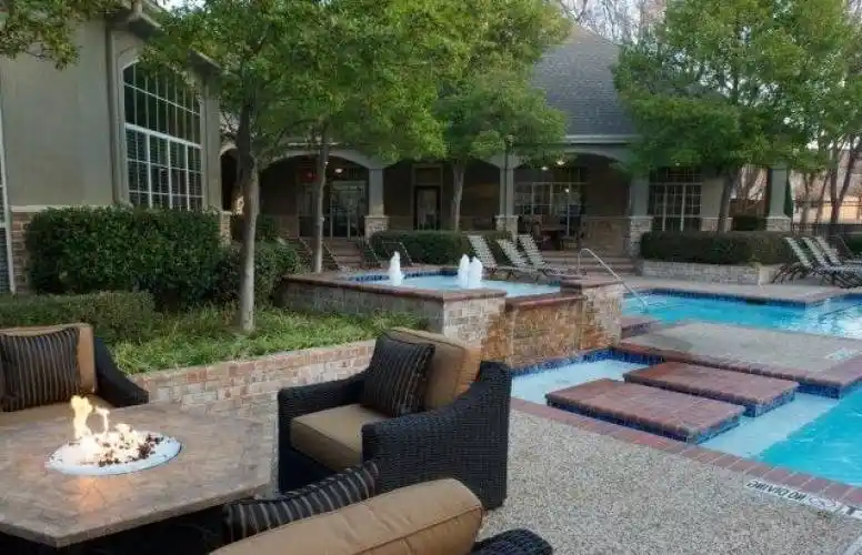 Rental by Apartment Wolf | Colonnade at Willow Bend | 1100 Meredith Ln, Plano, TX 75093 | apartmentwolf.com