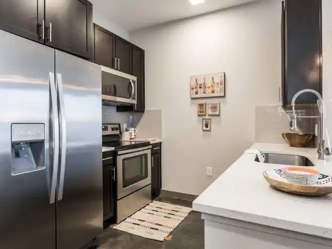 Rental by Apartment Wolf | Azure Houston Apartments | 1111 Durham Dr, Houston, TX 77007 | apartmentwolf.com