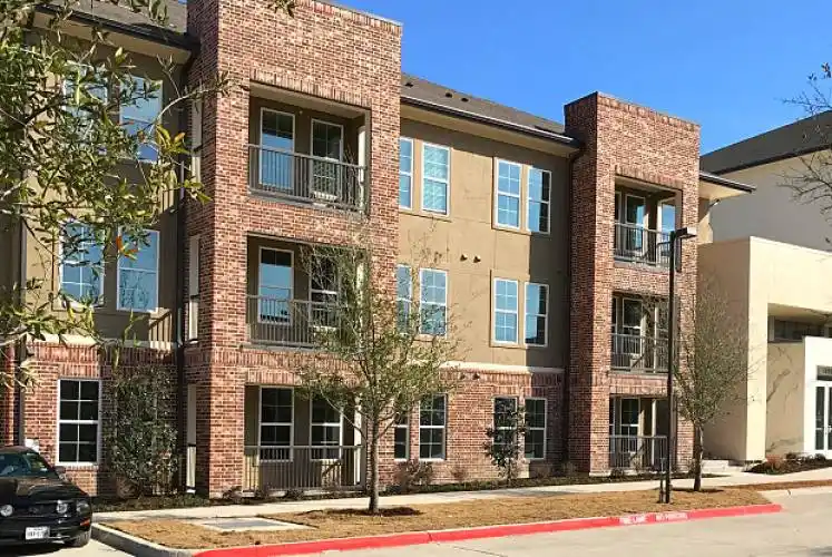 Rental by Apartment Wolf | The Bridge at Heritage Creekside | 1550 W Plano Pky, Plano, TX 75075 | apartmentwolf.com