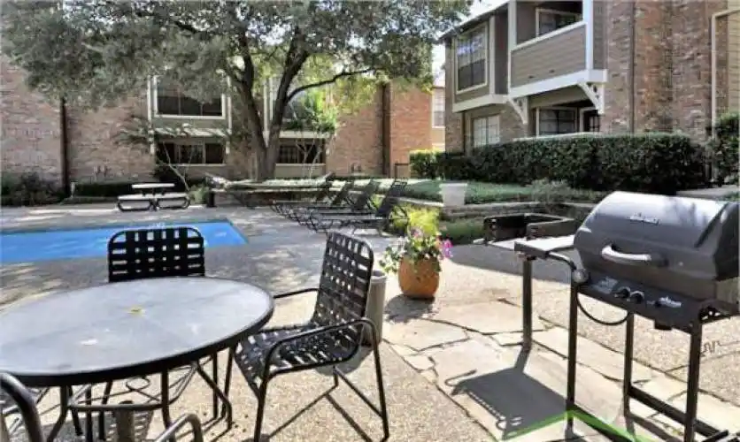 Rental by Apartment Wolf | The Crossing at Lake Highlands | 9727 Whitehurst Dr, Dallas, TX 75243 | apartmentwolf.com