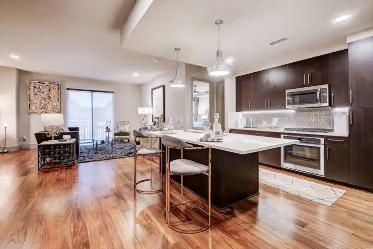 Rental by Apartment Wolf | The Hayworth | 1414 Wood Hollow Dr, Houston, TX 77057 | apartmentwolf.com