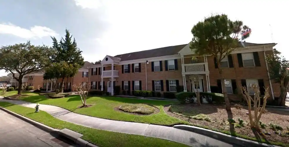 Rental by Apartment Wolf | Village Place | 9075 Gaylord St, Houston, TX 77024 | apartmentwolf.com