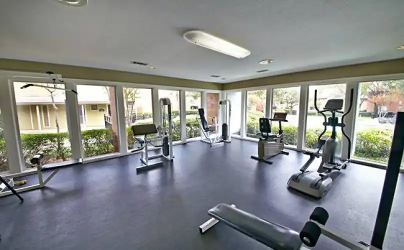 Rental by Apartment Wolf | Southern Oaks | 5500 S Hulen St, Fort Worth, TX 76132 | apartmentwolf.com