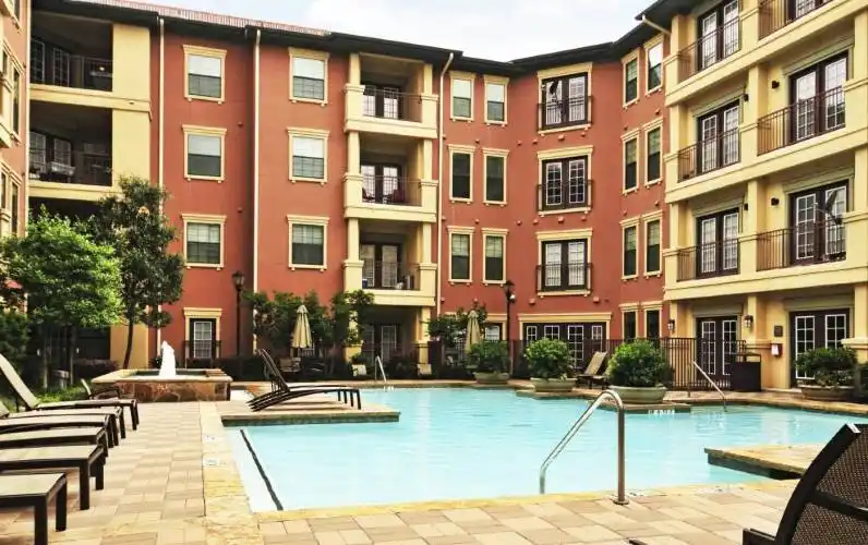 Rental by Apartment Wolf | Portofino at Las Colinas | 11601 W Lago Vis W, Farmers Branch, TX 75234 | apartmentwolf.com