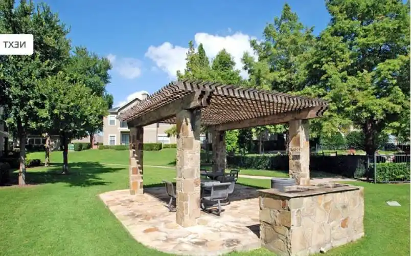 Rental by Apartment Wolf | Prestonwood Hills | 6601 W Plano Pky, Plano, TX 75093 | apartmentwolf.com