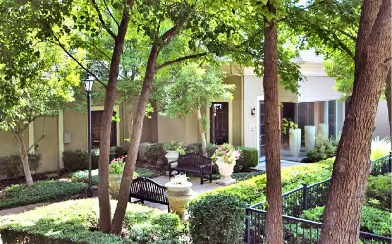 Rental by Apartment Wolf | Prestonwood Hills | 6601 W Plano Pky, Plano, TX 75093 | apartmentwolf.com