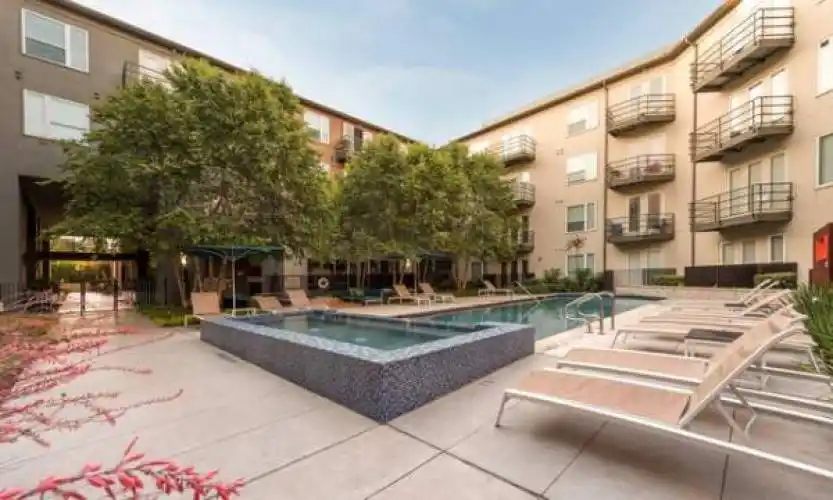 Rental by Apartment Wolf | Zang Triangle | 390 E Oakenwald St, Dallas, TX 75203 | apartmentwolf.com