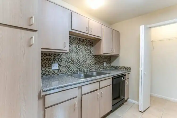 Rental by Apartment Wolf | Woodglen Village | 11111 W Montgomery Rd, Houston, TX 77088 | apartmentwolf.com