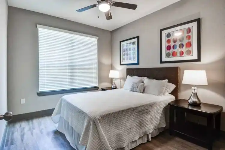 Rental by Apartment Wolf | Hollister Oaks Apartments | 1920 Hollister St, Houston, TX 77080 | apartmentwolf.com