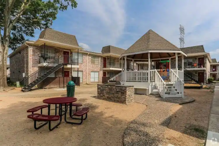 Rental by Apartment Wolf | Tara Oaks | 3800 Sherwood Ln, Houston, TX 77092 | apartmentwolf.com