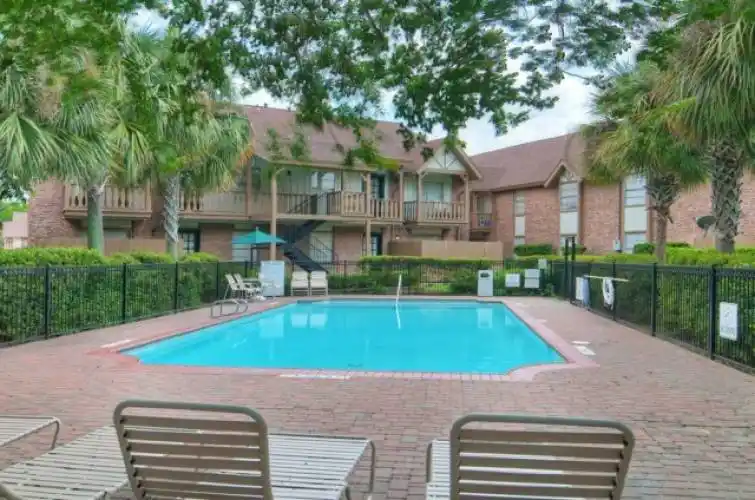 Rental by Apartment Wolf | Fox Hall Apartments | 8222 Kingsbrook Rd, Houston, TX 77024 | apartmentwolf.com