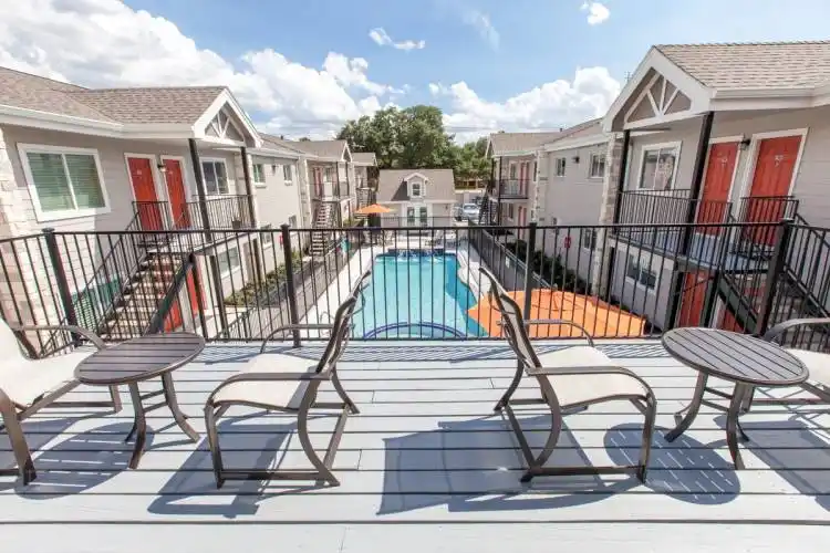 Rental by Apartment Wolf | The Grove at 43rd | 2006 43rd St, Houston, TX 77018 | apartmentwolf.com