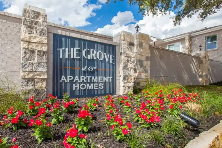 Rental by Apartment Wolf | The Grove at 43rd | 2006 43rd St, Houston, TX 77018 | apartmentwolf.com