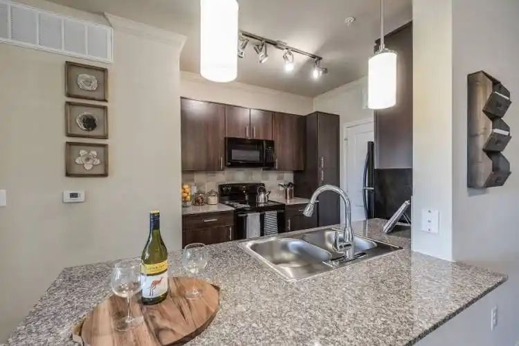 Rental by Apartment Wolf | Heights West 11th | 2205 W 11th St, Houston, TX 77008 | apartmentwolf.com