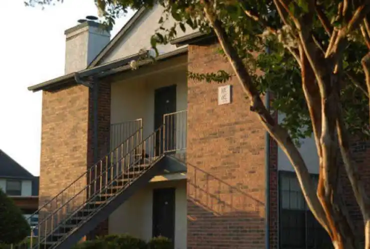 Rental by Apartment Wolf | Ashwood Park Apartments | 7650 McCallum Blvd, Dallas, TX 75252 | apartmentwolf.com