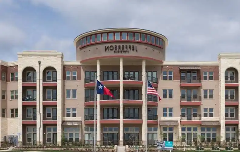 Rental by Apartment Wolf | Capitol at Stonebriar | 9600 Gaylord Pky, Frisco, TX 75034 | apartmentwolf.com