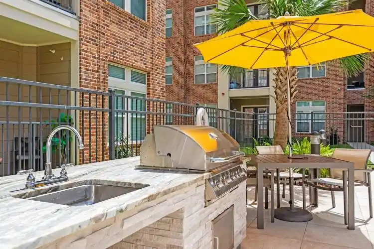 Rental by Apartment Wolf | Hardy Yards Apartment Homes | 1550 Leona St, Houston, TX 77009 | apartmentwolf.com