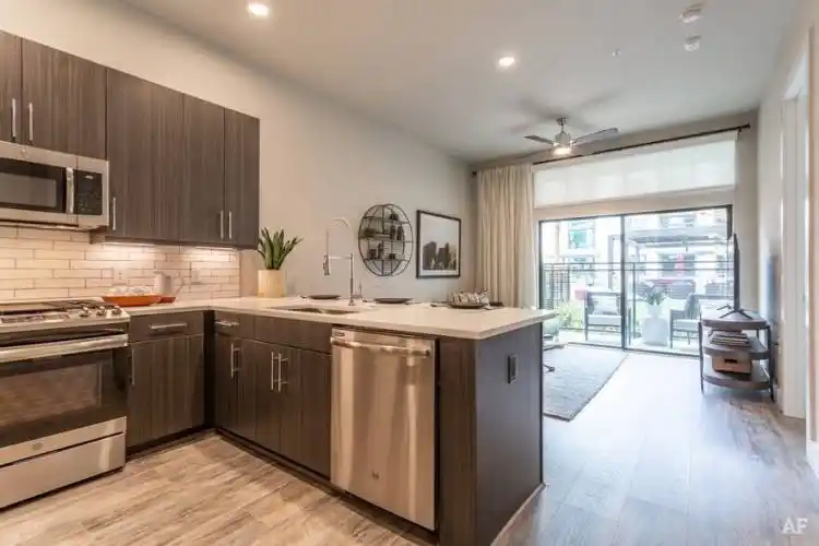 Rental by Apartment Wolf | Broadstone Sawyer Yards | 1215 Sawyer St, Houston, TX 77007 | apartmentwolf.com