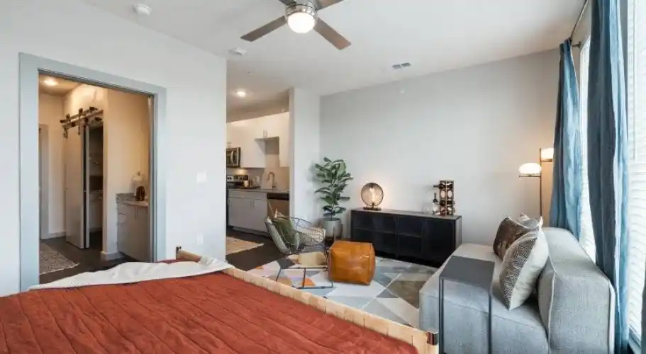 Rental by Apartment Wolf | The Standard in the Heights | 609 Waverly St, Houston, TX 77007 | apartmentwolf.com