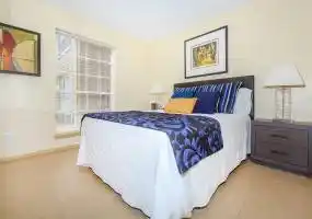 Rental by Apartment Wolf | Residence at Garden Oaks | 500 W Crosstimbers St, Houston, TX 77018 | apartmentwolf.com