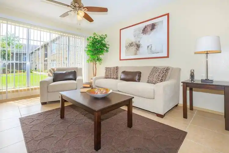 Rental by Apartment Wolf | Residence at Garden Oaks | 500 W Crosstimbers St, Houston, TX 77018 | apartmentwolf.com