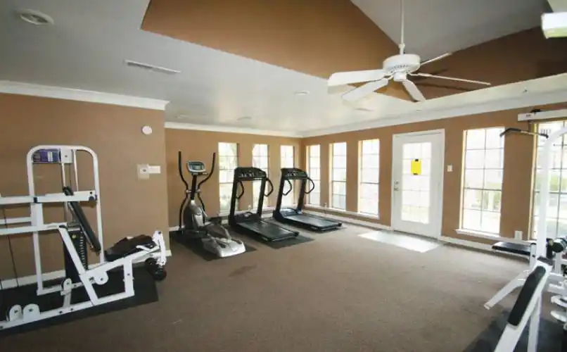 Rental by Apartment Wolf | Carrollton Oaks | 2500 Guerrero Dr, Carrollton, TX 75006 | apartmentwolf.com