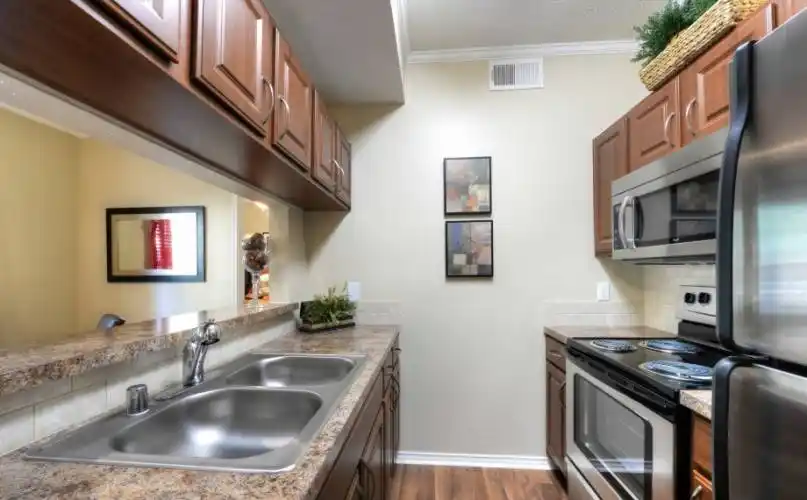 Rental by Apartment Wolf | Camden Cimarron | 101 Cimarron Trl, Irving, TX 75063 | apartmentwolf.com