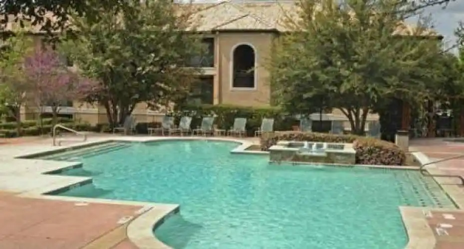 Rental by Apartment Wolf | The Lyndon | 7902 N MacArthur Blvd, Irving, TX 75063 | apartmentwolf.com