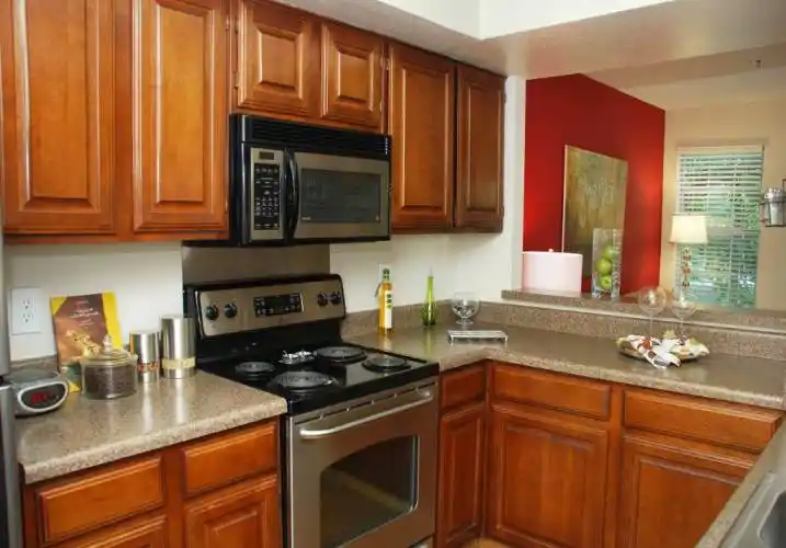 Rental by Apartment Wolf | Tonti Lakeside | 7777 Glen America Dr, Dallas, TX 75225 | apartmentwolf.com