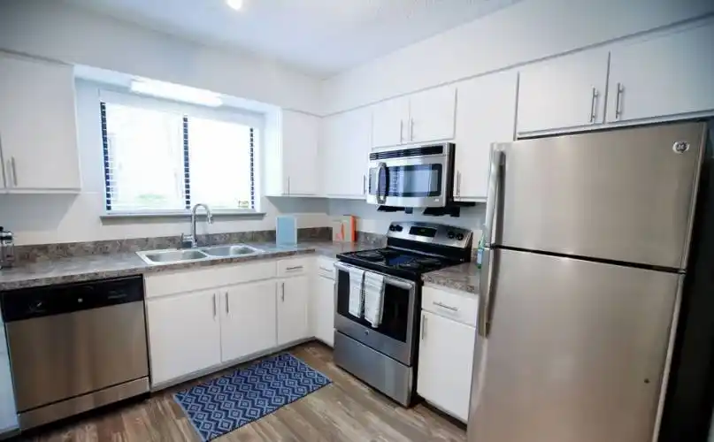 Rental by Apartment Wolf | Adair Off Addison | 15935 Bent Tree, Dallas, TX 75248 | apartmentwolf.com