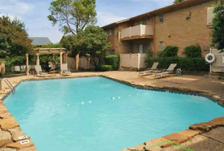 Rental by Apartment Wolf | Lakeside on Spring Valley | 1000 W Spring Valley Rd, Richardson, TX 75080 | apartmentwolf.com