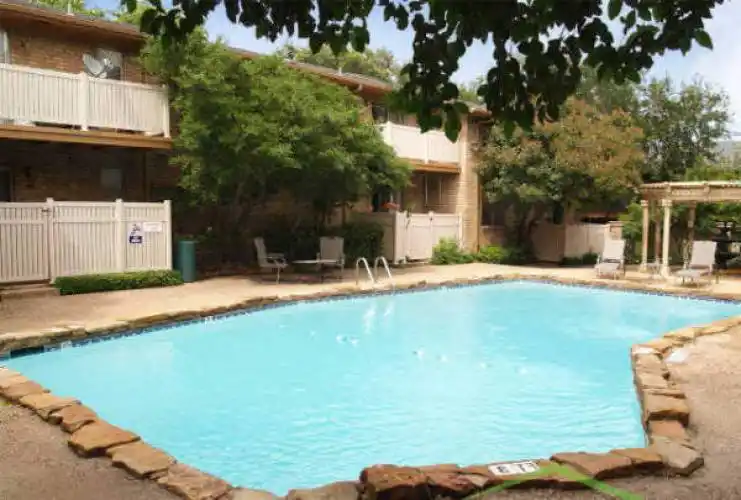 Rental by Apartment Wolf | Lakeside on Spring Valley | 1000 W Spring Valley Rd, Richardson, TX 75080 | apartmentwolf.com