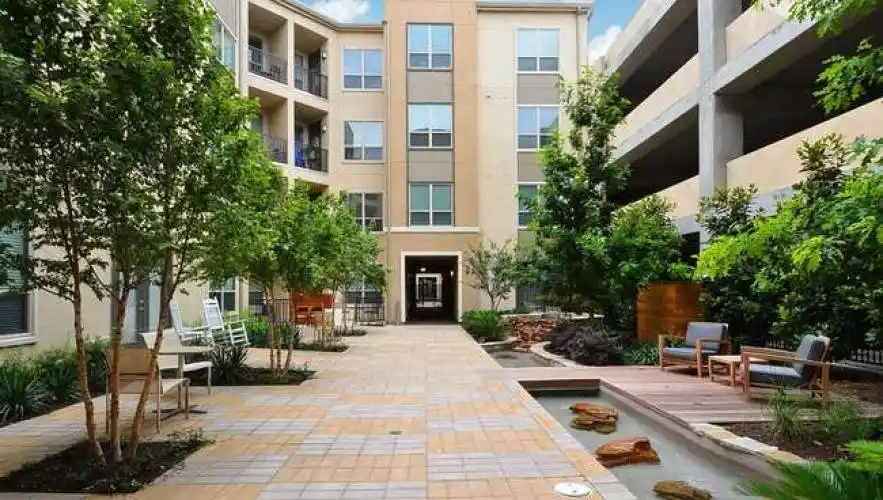 Rental by Apartment Wolf | 1800 Broadway | 1800 Broadway St, San Antonio, TX 78215 | apartmentwolf.com