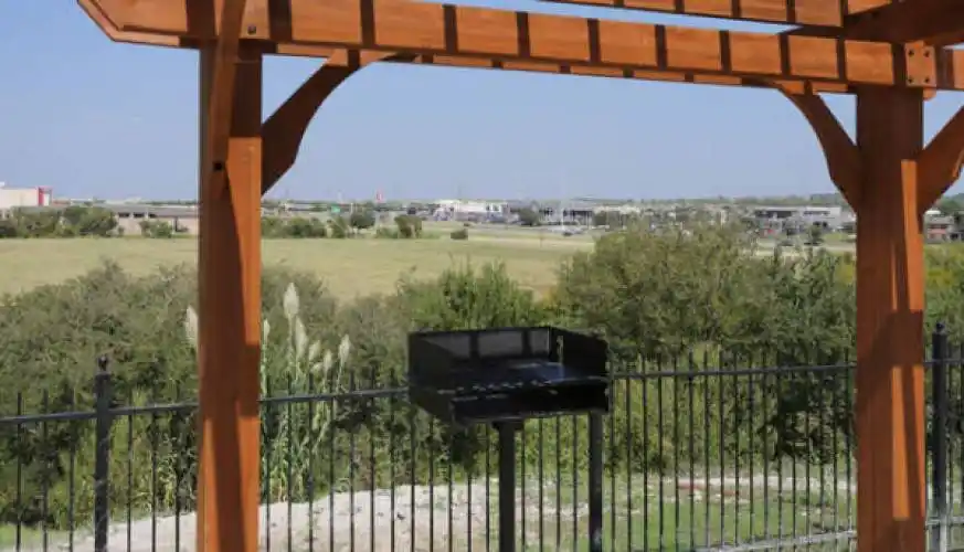 Rental by Apartment Wolf | Gold Creek Apartments | 704 Dale Ln, White Settlement, TX 76108 | apartmentwolf.com