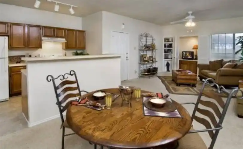 Rental by Apartment Wolf | Hyde Park at Valley Ranch | 10201 N Macarthur Blvd, Irving, TX 75063 | apartmentwolf.com