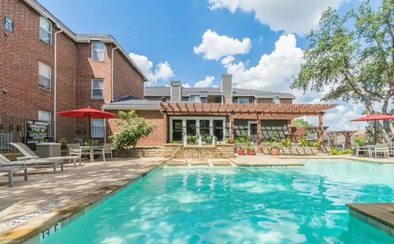 Rental by Apartment Wolf | The Hamptons | 18175 Midway Rd, Dallas, TX 75287 | apartmentwolf.com