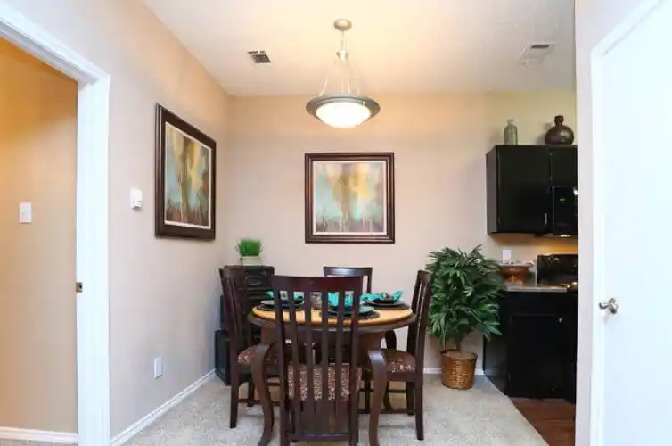 Rental by Apartment Wolf | The Willows on Rosemeade | 4300 Rosemeade Pky, Dallas, TX 75287 | apartmentwolf.com