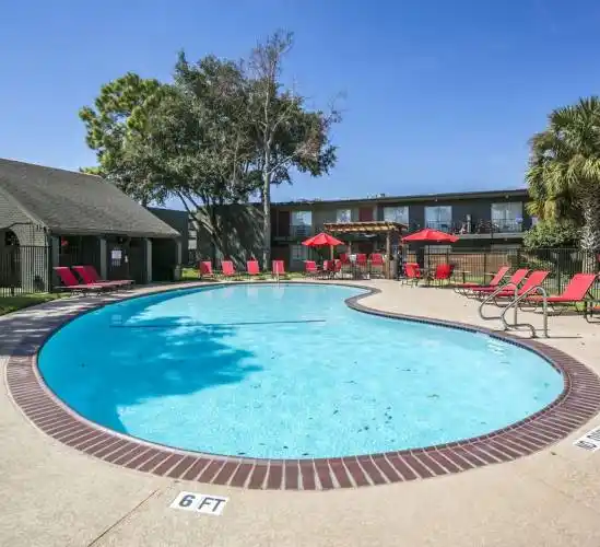 Rental by Apartment Wolf | The Grand Hampton at Clear Lake | 16202 El Camino Real, Houston, TX 77062 | apartmentwolf.com