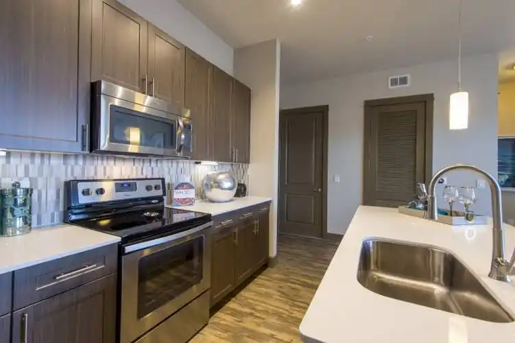 Rental by Apartment Wolf | Pearl Washington | 5454 Washington Ave, Houston, TX 77007 | apartmentwolf.com