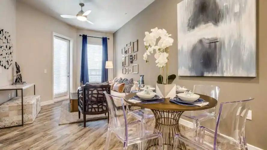 Rental by Apartment Wolf | Junction at Galatyn Park | 1050 Galatyn Pky, Richardson, TX 75082 | apartmentwolf.com