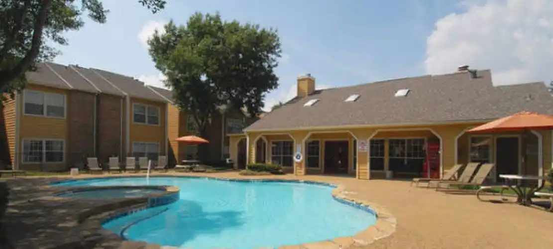 Rental by Apartment Wolf | Huntington Ridge | 821 S Polk, DeSoto, TX 75115 | apartmentwolf.com