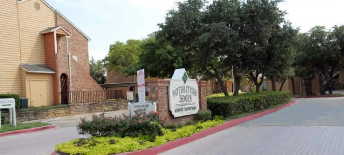 Rental by Apartment Wolf | Huntington Ridge | 821 S Polk, DeSoto, TX 75115 | apartmentwolf.com