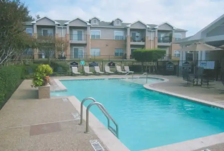 Rental by Apartment Wolf | Silverleaf Apartments | 8515 John T White Rd, Fort Worth, TX 76120 | apartmentwolf.com