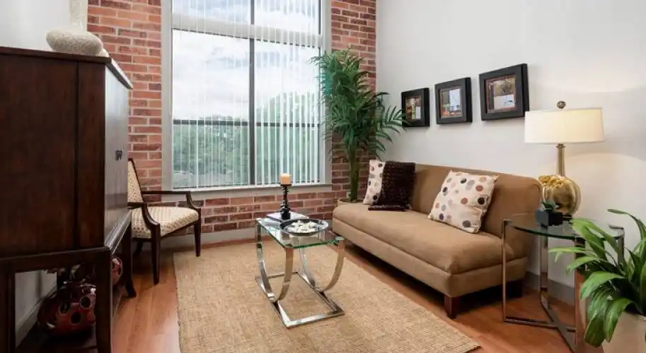 Rental by Apartment Wolf | West 18th Lofts | 2727 W 18th St, Houston, TX 77008 | apartmentwolf.com