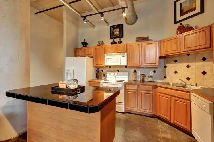 Rental by Apartment Wolf | Marquis Downtown Houston Lofts | 2115 Runnels St, Houston, TX 77003 | apartmentwolf.com