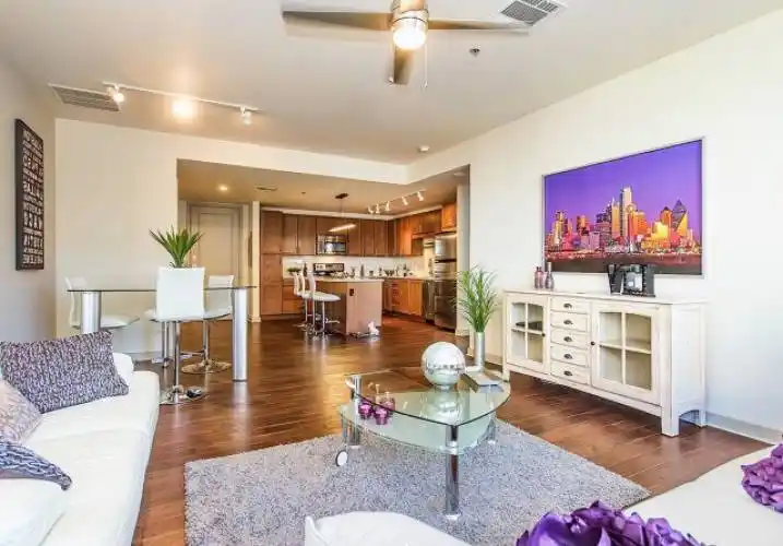 Rental by Apartment Wolf | LTV Tower Apartments | 1555 Elm St, Dallas, TX 75201 | apartmentwolf.com