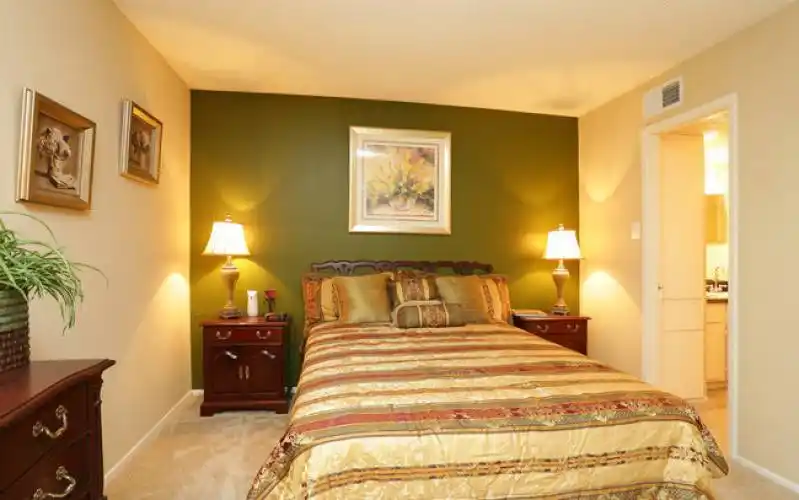 Rental by Apartment Wolf | Grand Seasons | 6069 Belt Line, Dallas, TX 75254 | apartmentwolf.com