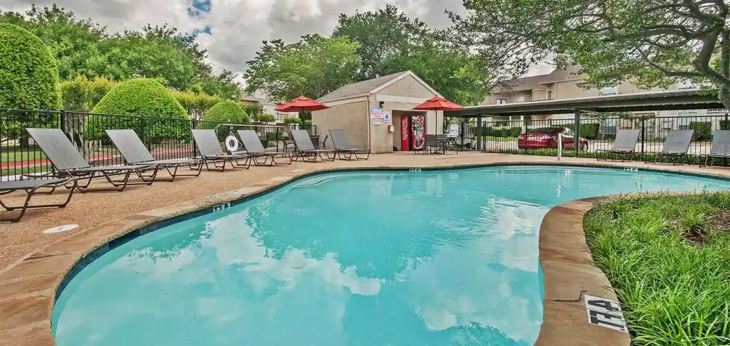 Rental by Apartment Wolf | Waterford on the Meadow | 1414 Shiloh Rd, Plano, TX 75074 | apartmentwolf.com