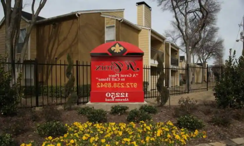 Rental by Apartment Wolf | St Croix Apartments | 12250 Abrams Rd, Dallas, TX 75243 | apartmentwolf.com